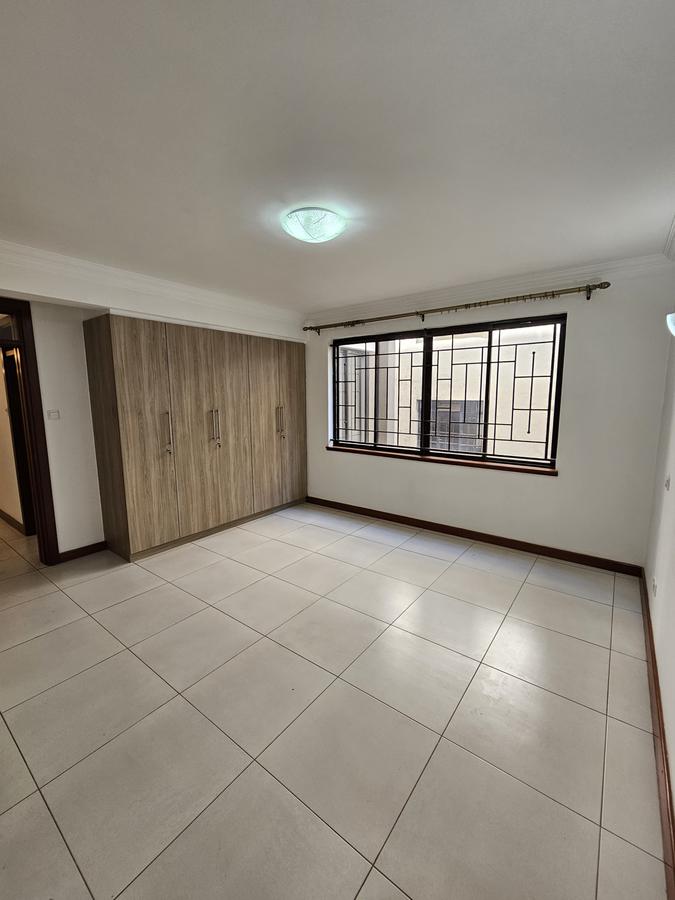 4 Bed Apartment with En Suite at Spring Valley - 16