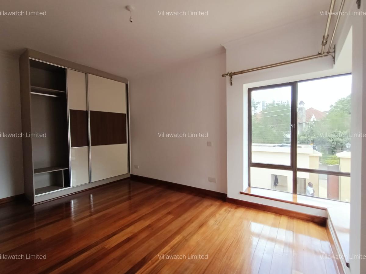 5 Bed Townhouse with En Suite in Kileleshwa - 10