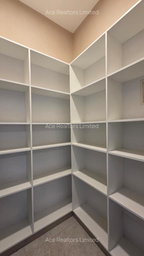 4 Bed Townhouse with En Suite at Langata - 7