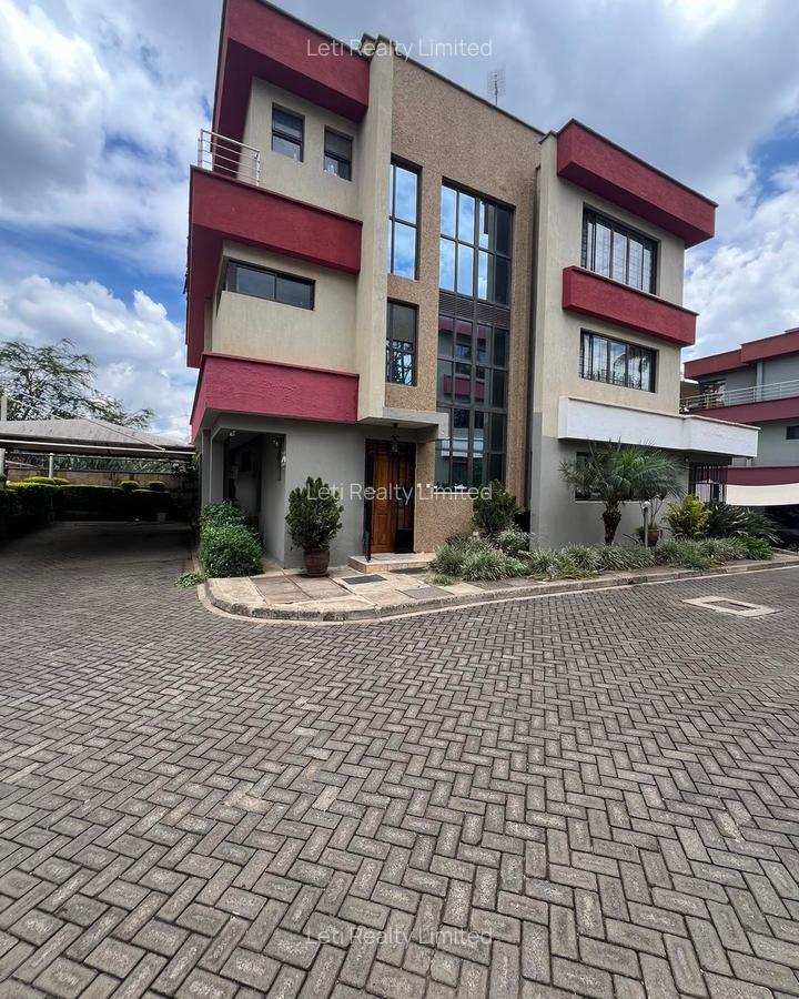 5 Bed Townhouse with En Suite in Lavington - 1