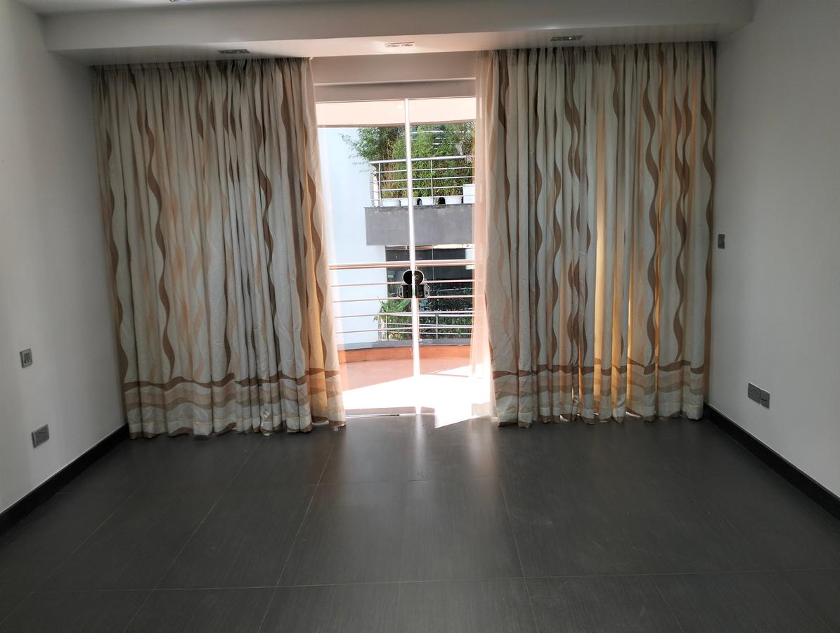 3 Bed Apartment with En Suite in Westlands Area - 9