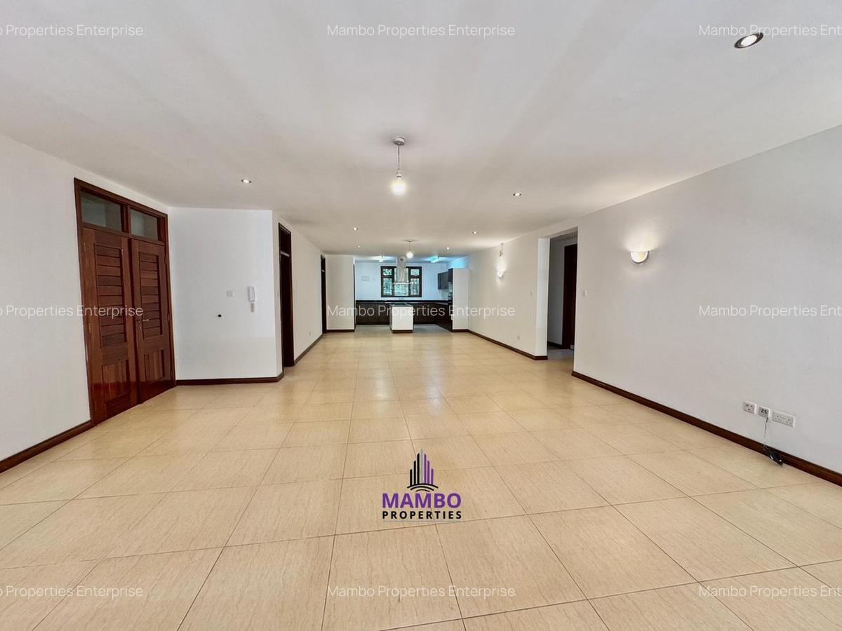 3 Bed Apartment with En Suite at Riverside Dr - 3