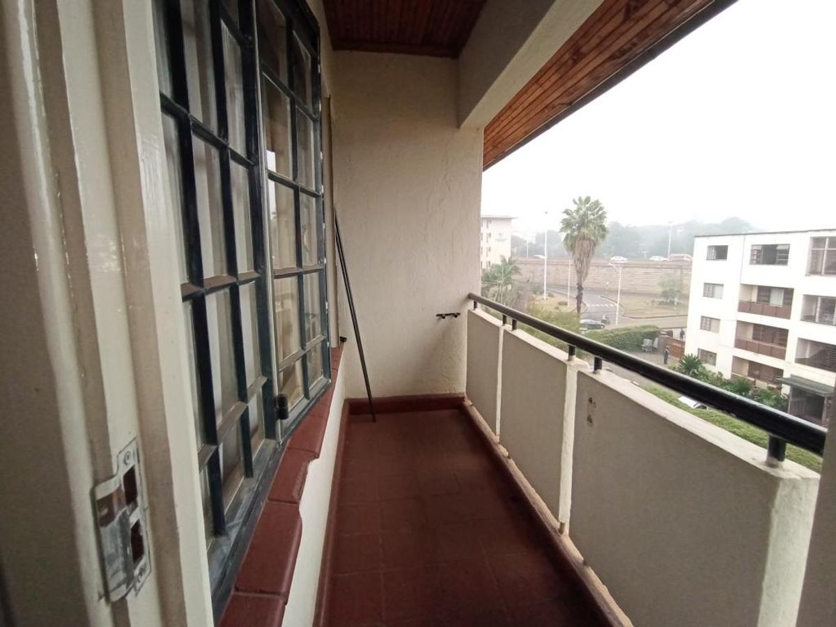 2 Bed Apartment with En Suite at Westlands - 5