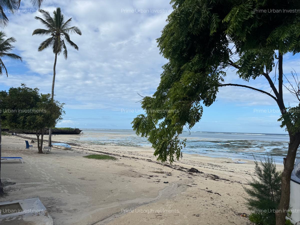 Land in Kikambala - 12