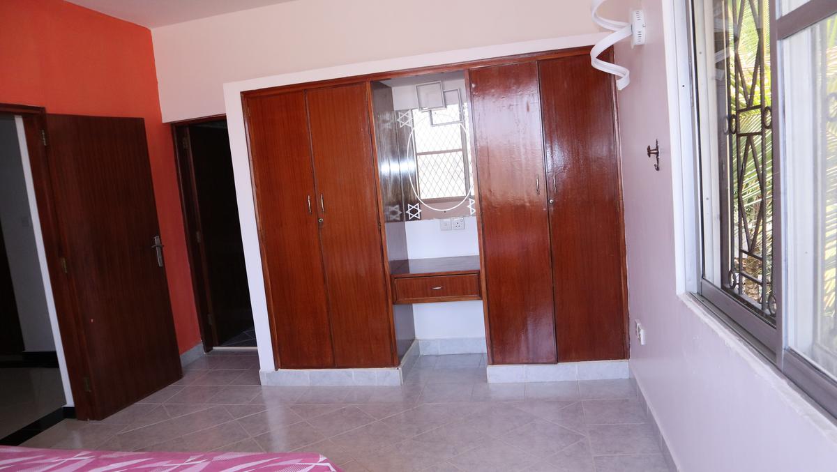 4 Bed Townhouse with En Suite at Nyali - 7