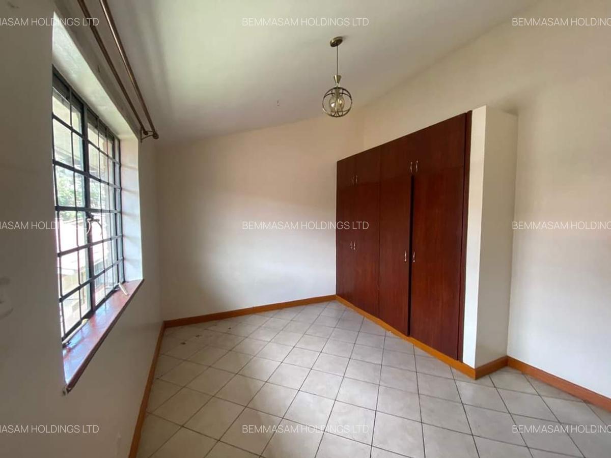 4 Bed Villa with En Suite at Mombasa Road - 3