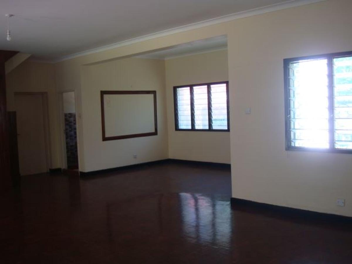 4 Bed House with Staff Quarters in Nyali Area - 5