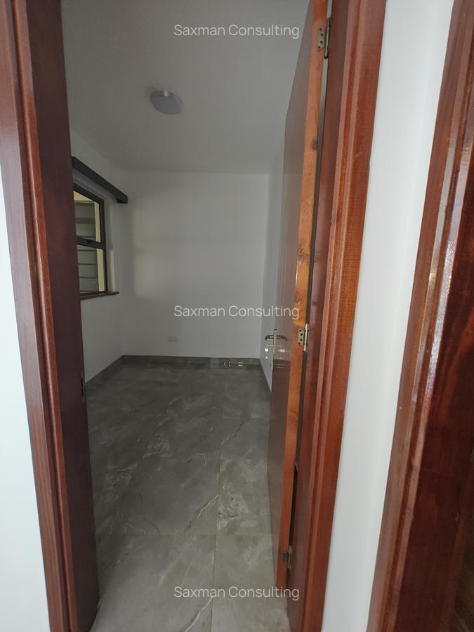 3 Bed Apartment with En Suite in General Mathenge - 14