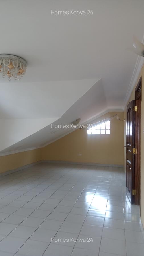 5 Bed House in Banana - 9