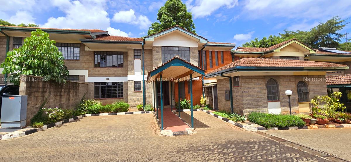 4 Bed Townhouse with En Suite at James Gichuru - 5