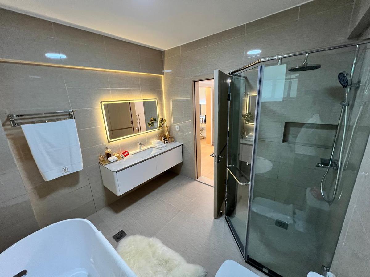 5 Bed Apartment with Swimming Pool in Kilimani - 14