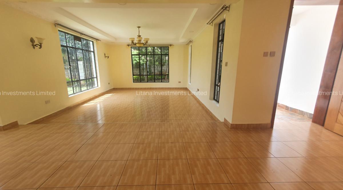 4 Bed House with En Suite at Old Runda - 4