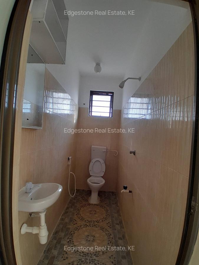 2 Bed Apartment with En Suite in Mtwapa - 16
