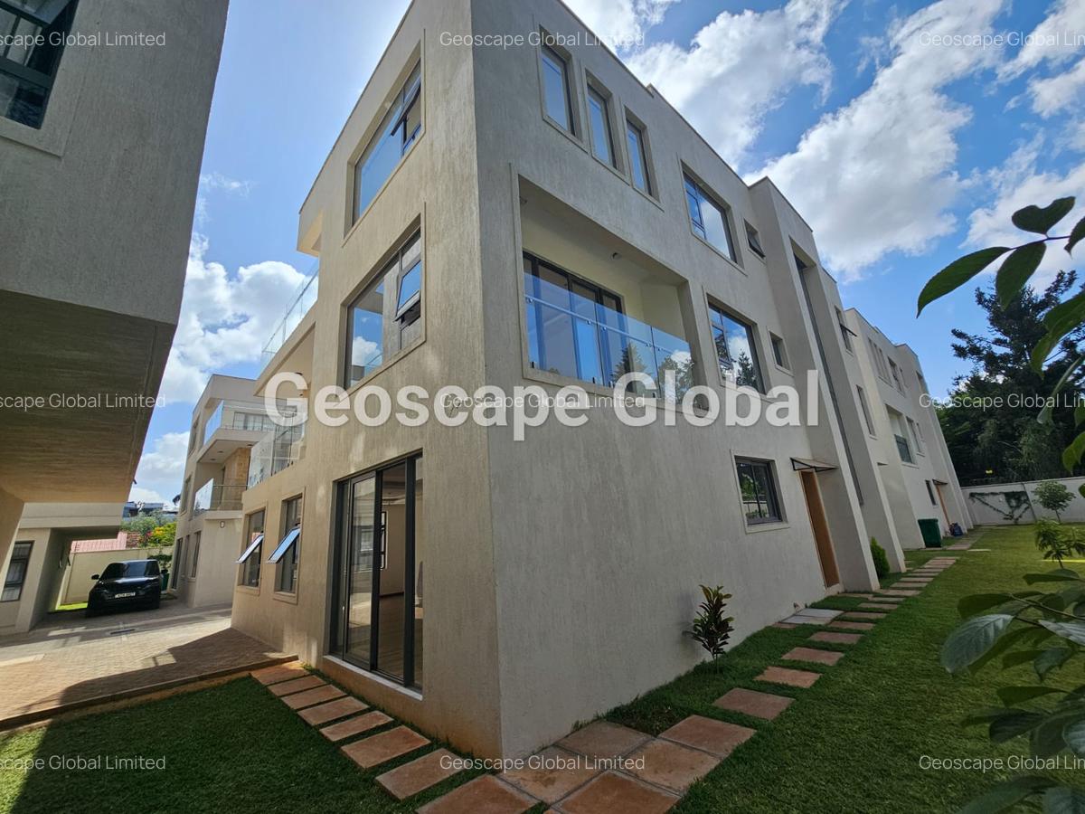 6 Bed Townhouse with En Suite in Lavington - 12