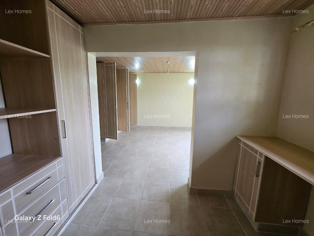 3 Bed House with En Suite at Rimpa - 13