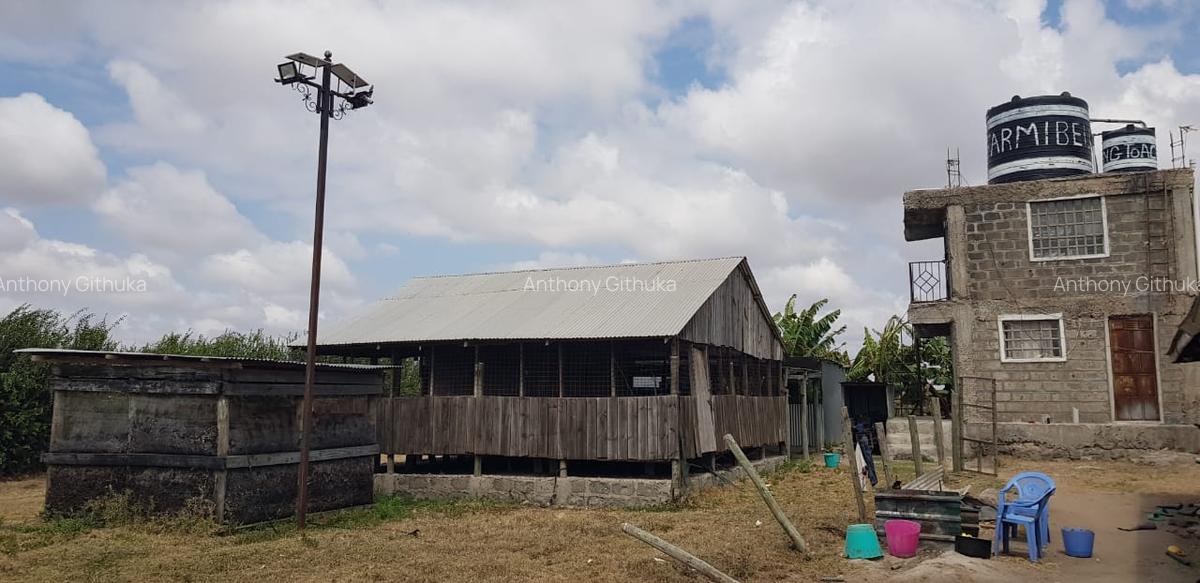 10 ac Land in Isinya - 2