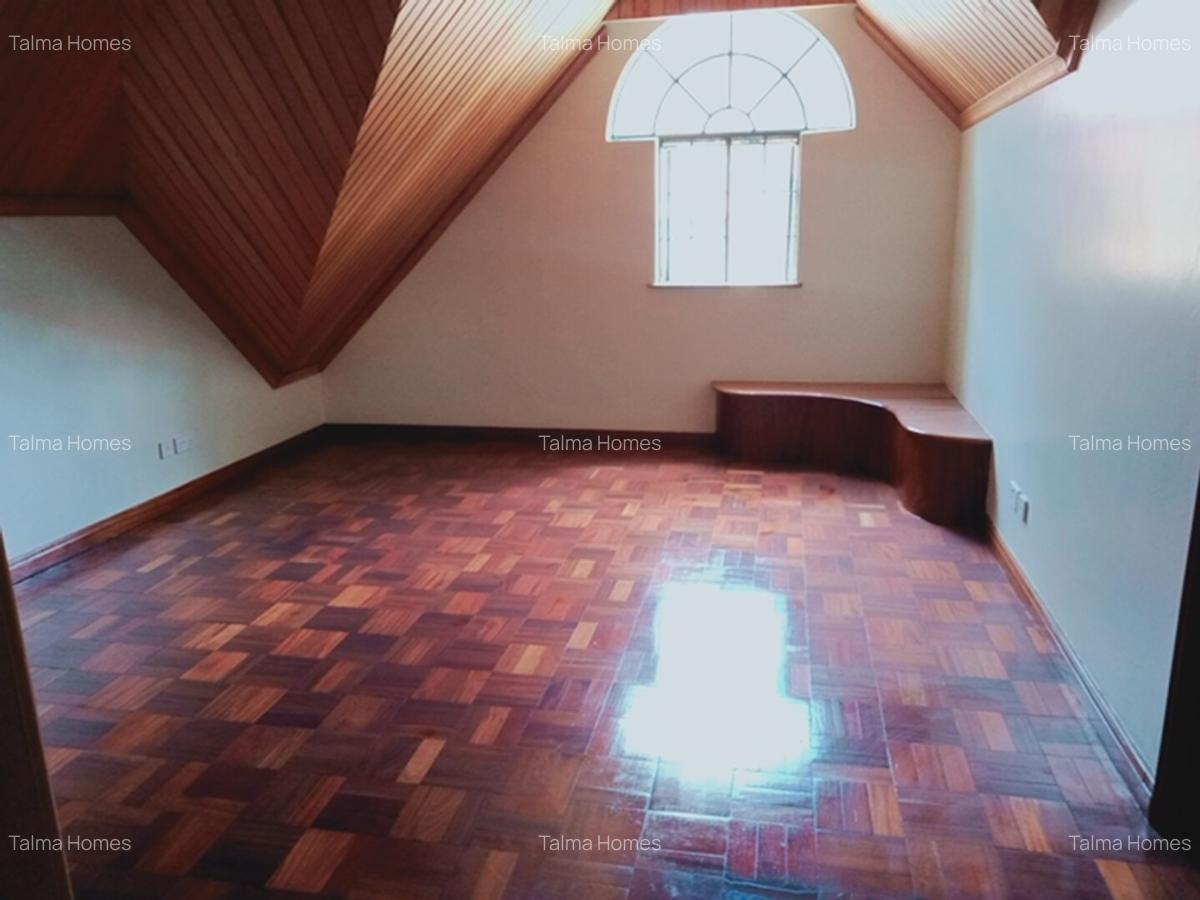 5 Bed Townhouse with En Suite at Off Riara Road - 9