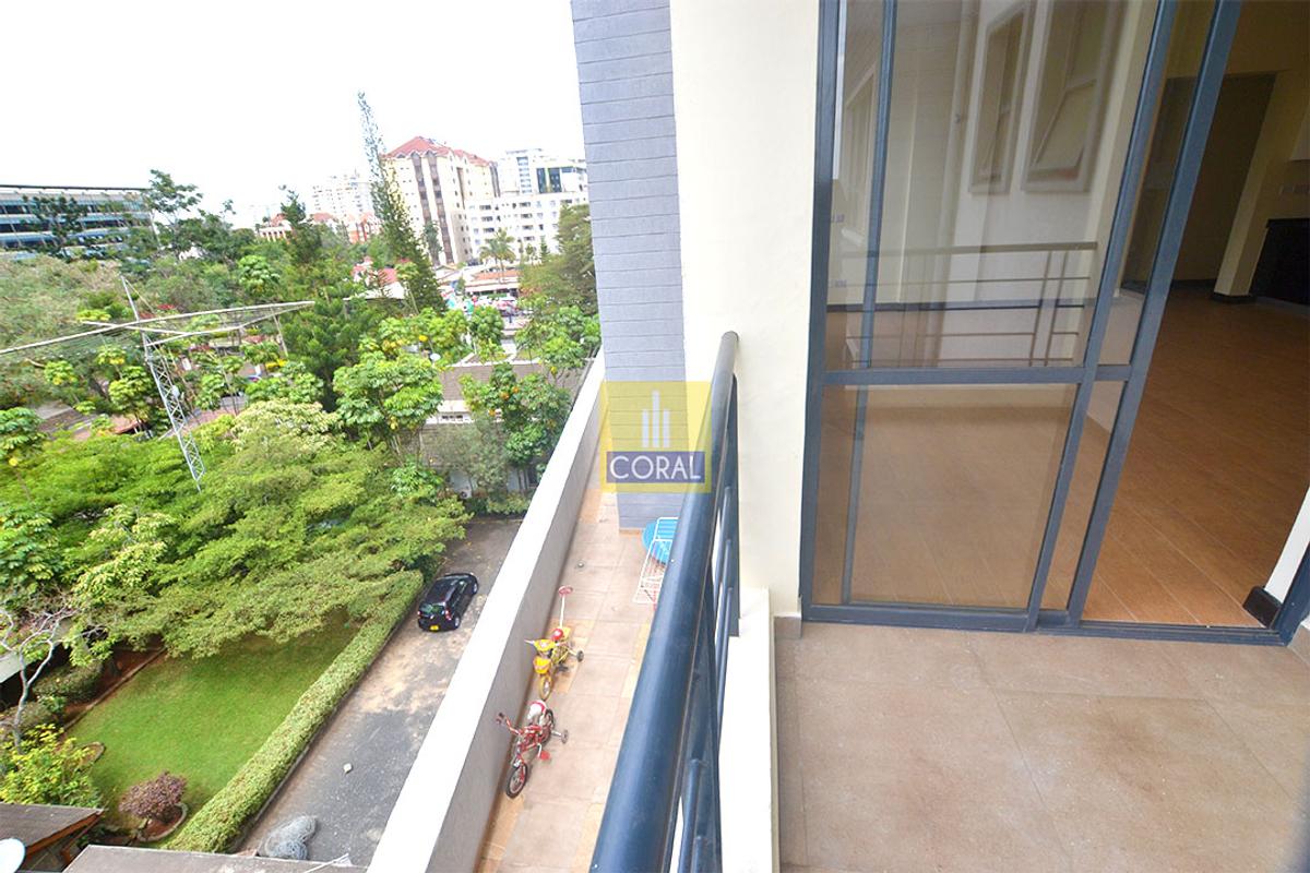 2 Bed Apartment with Backup Generator in Kilimani - 9