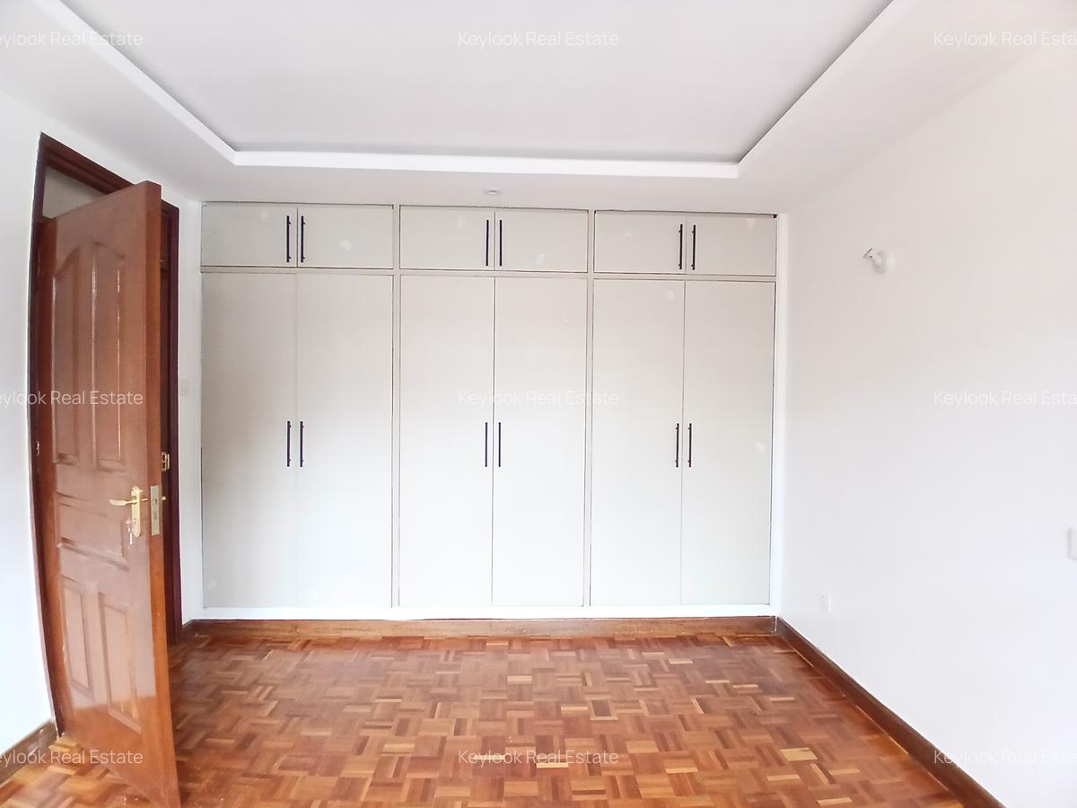 4 Bed Townhouse with En Suite at James Gichuru Road - 11