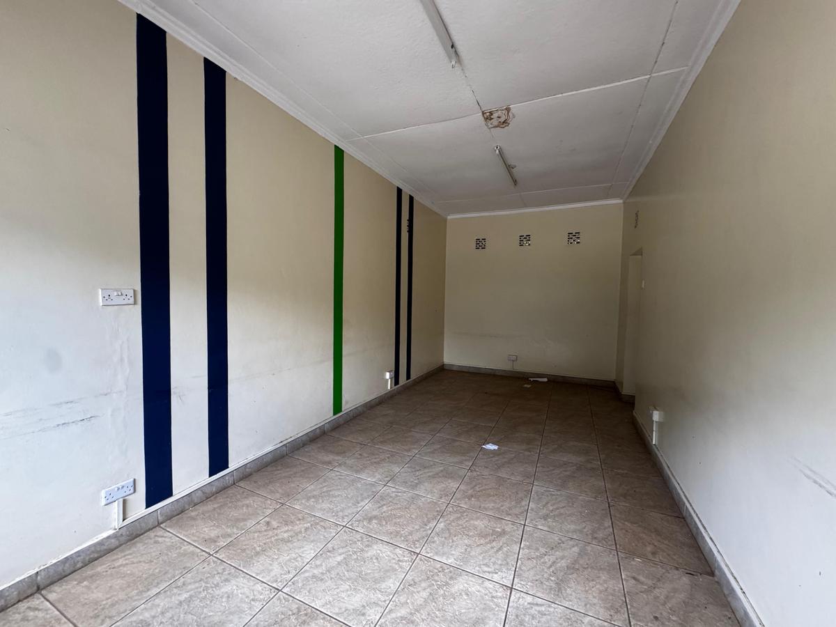 1 ac Commercial Property with Parking in Riverside - 10