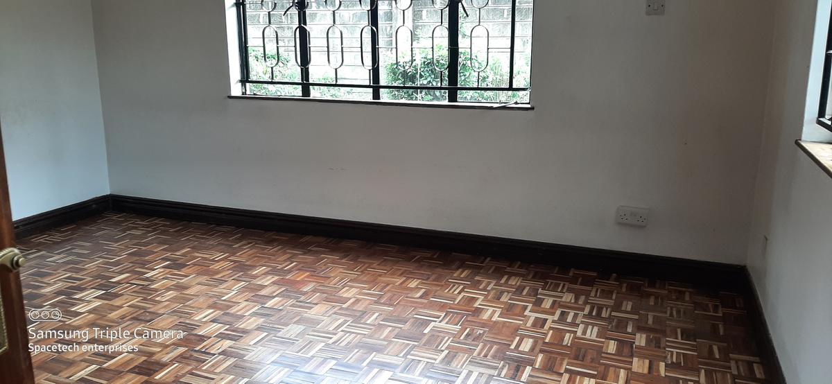 Commercial Property with Parking in Lavington - 15