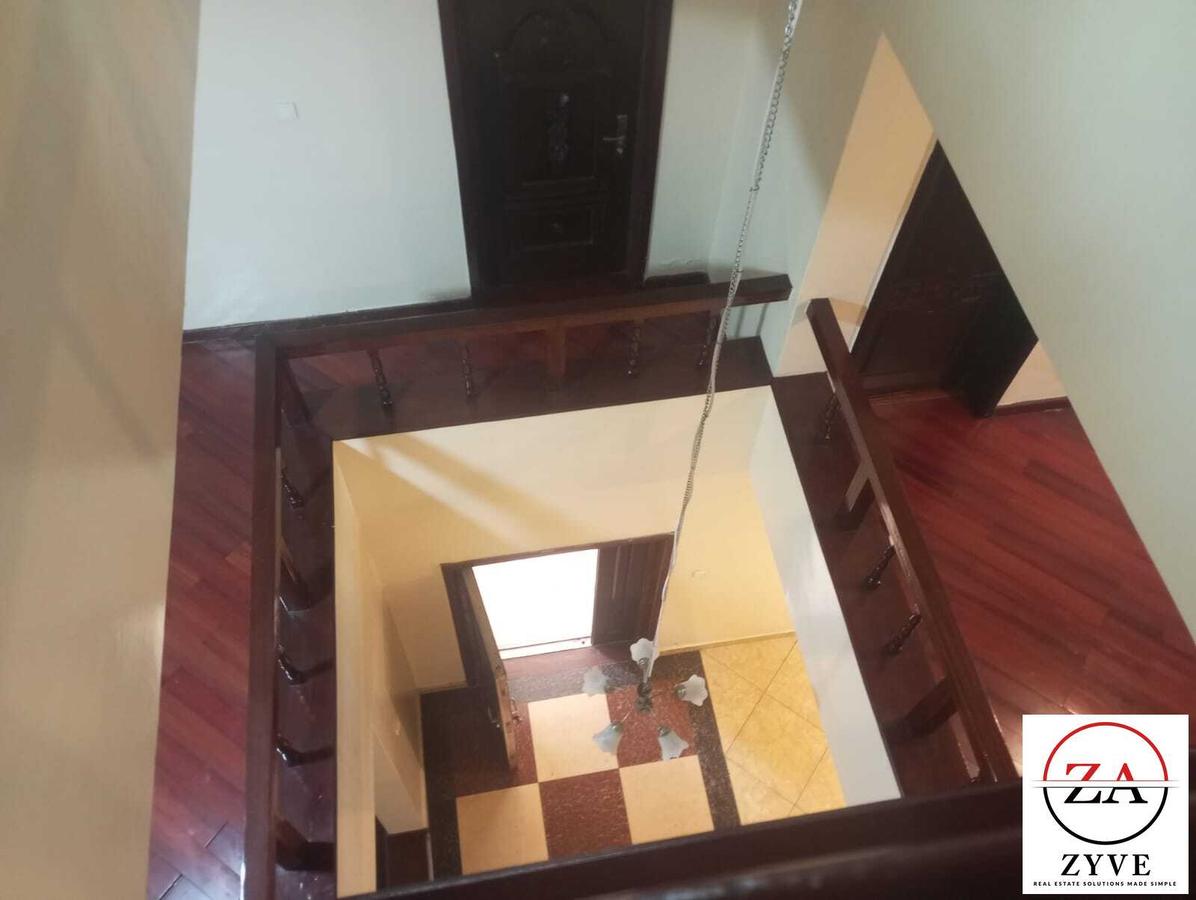 5 Bed Townhouse with En Suite in Lavington - 9