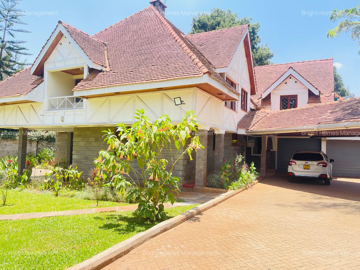 5 Bed Villa with En Suite in Runda - 3