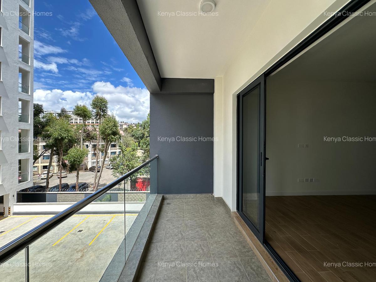 1 Bed Apartment with En Suite at Lavington - 9