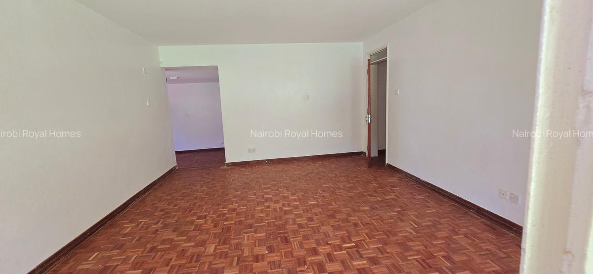 5 Bed House with En Suite at Whispers Avenue - 7