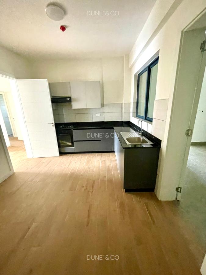 2 Bed Apartment with En Suite in Lavington - 10