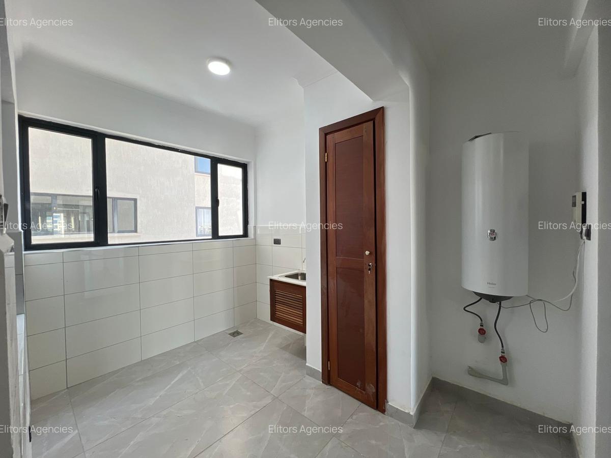 3 Bed Apartment with En Suite at Makueni Road - 9