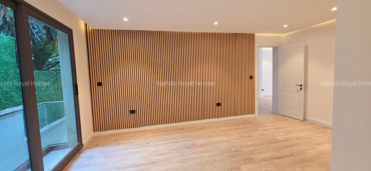 6 Bed Townhouse with En Suite at Lavington Green - 9