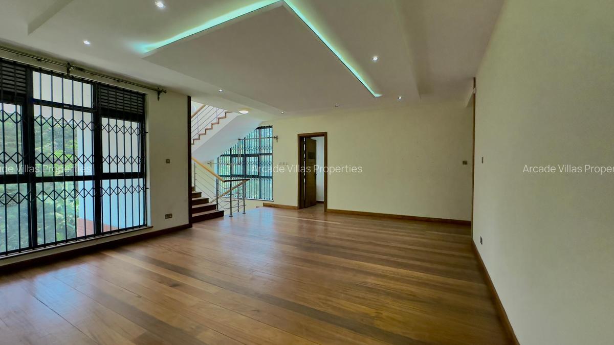 7 Bed Townhouse with En Suite at Kitisuru - 9