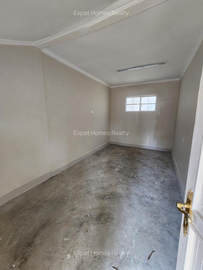 Commercial Property with Parking in Kilimani - 3