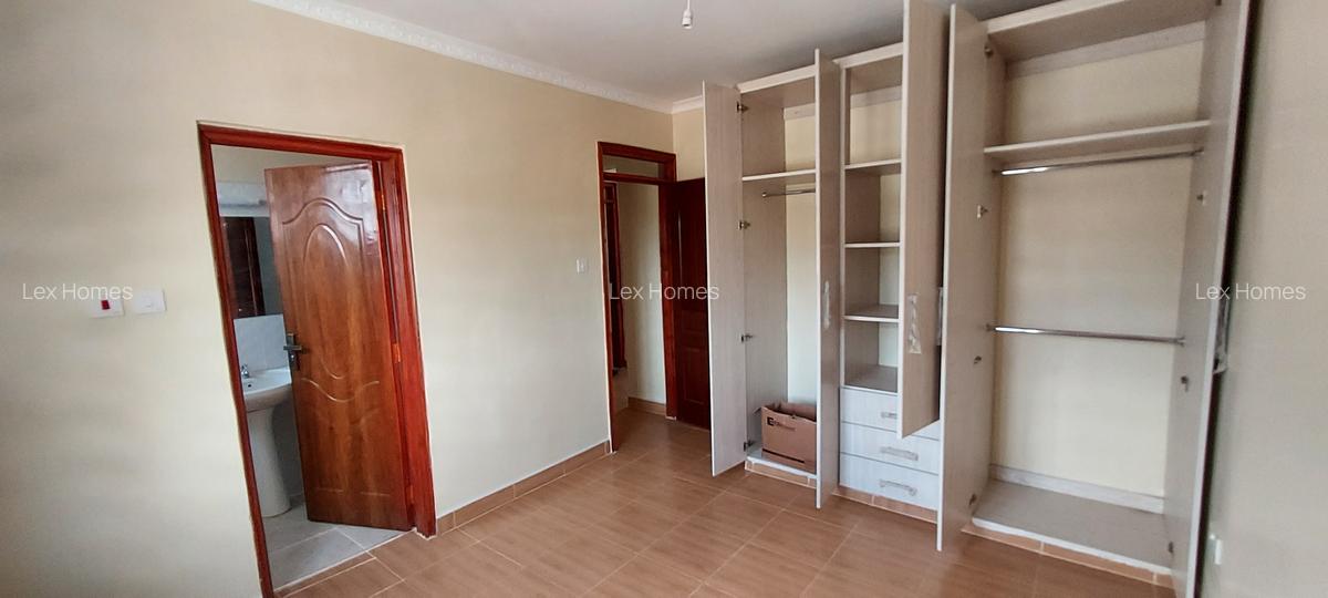 4 Bed House with En Suite in Ongata Rongai - 12