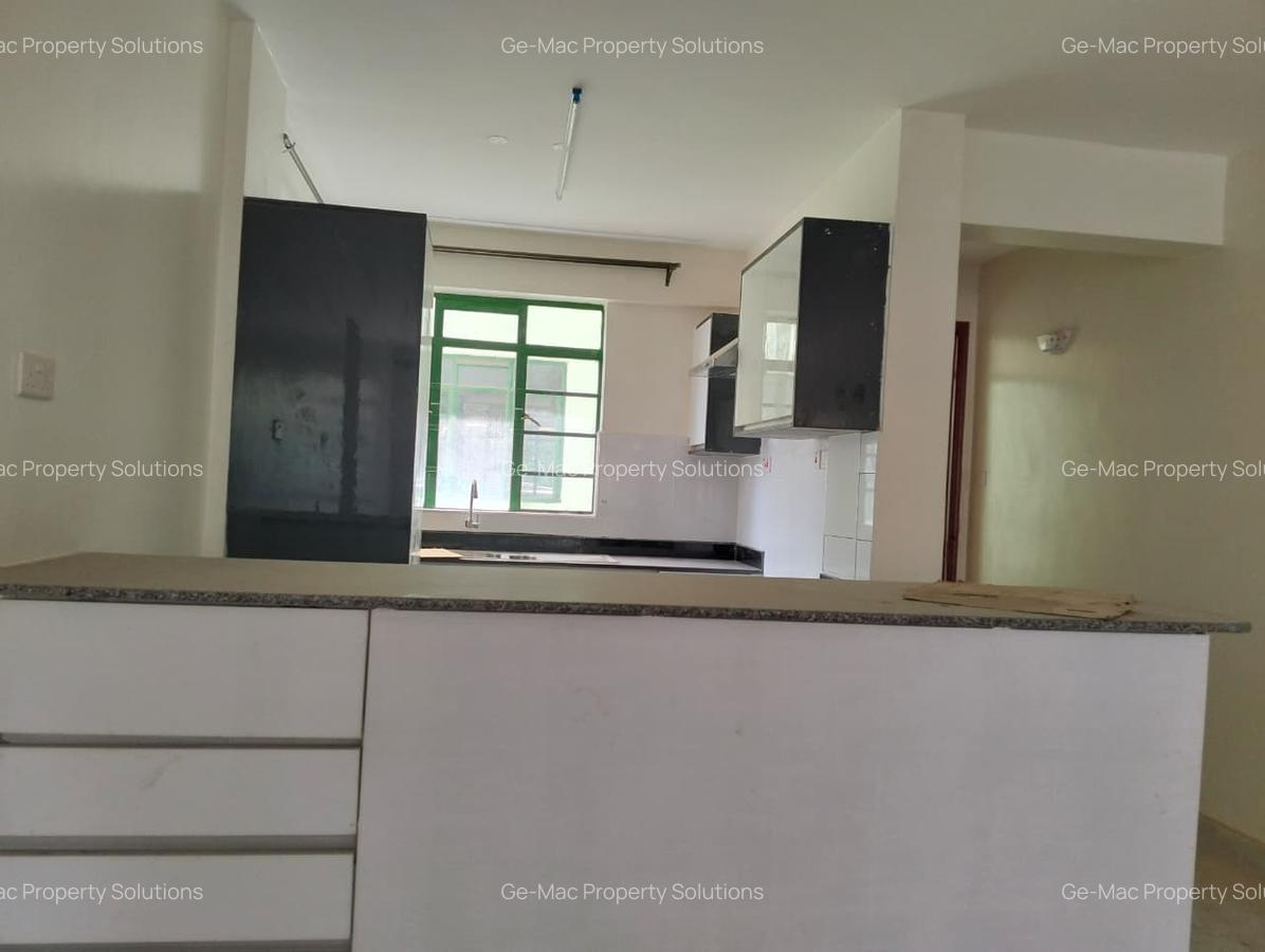 1 Bed Apartment with En Suite at Thindigua Delta - 4