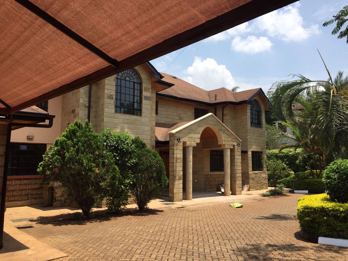 4 Bed Townhouse with En Suite at Runda - 16