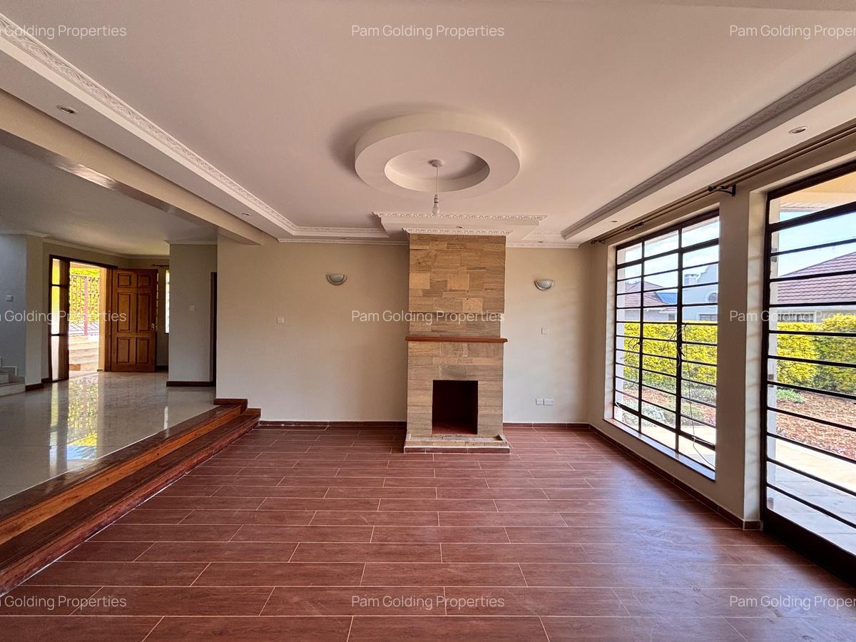 4 Bed Townhouse with En Suite in Kiambu Road - 2