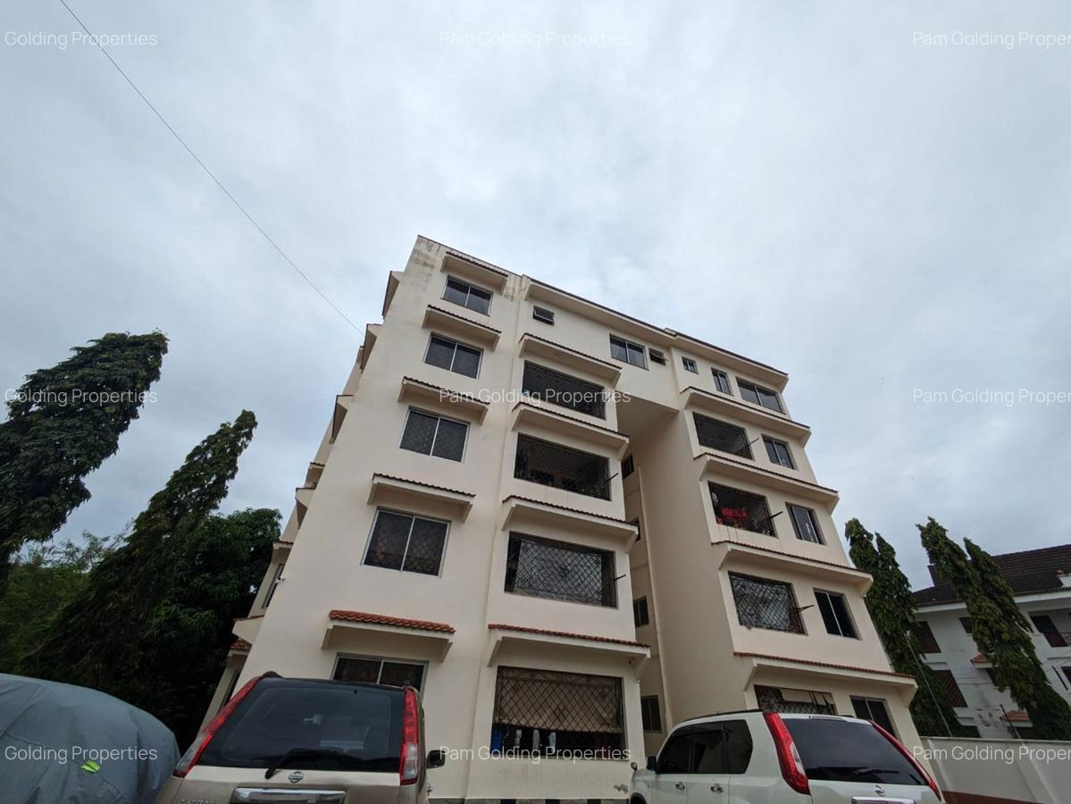 3 Bed Apartment with En Suite in Nyali Area - 1