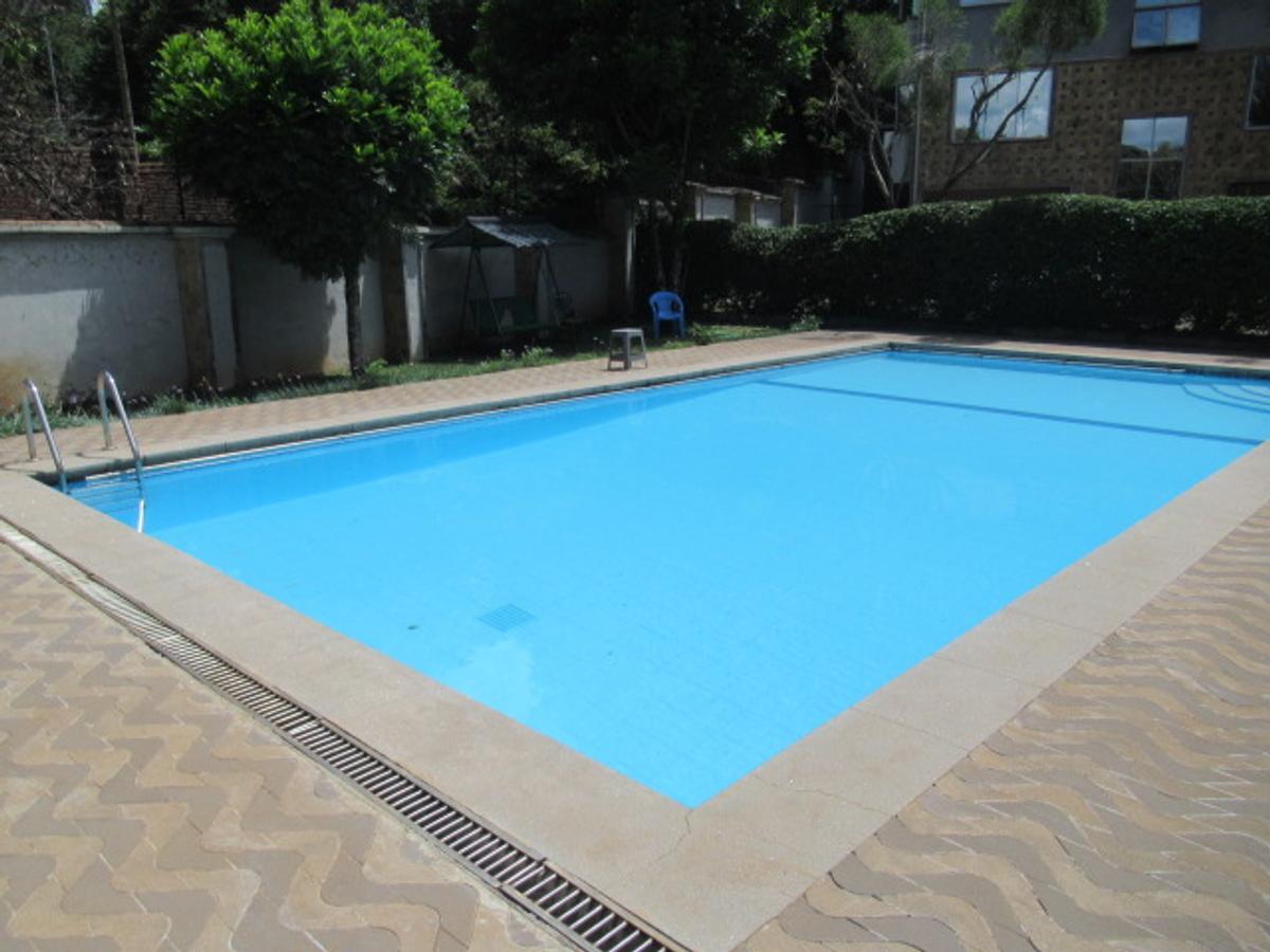 4 Bed Townhouse with En Suite at Westlands - 4