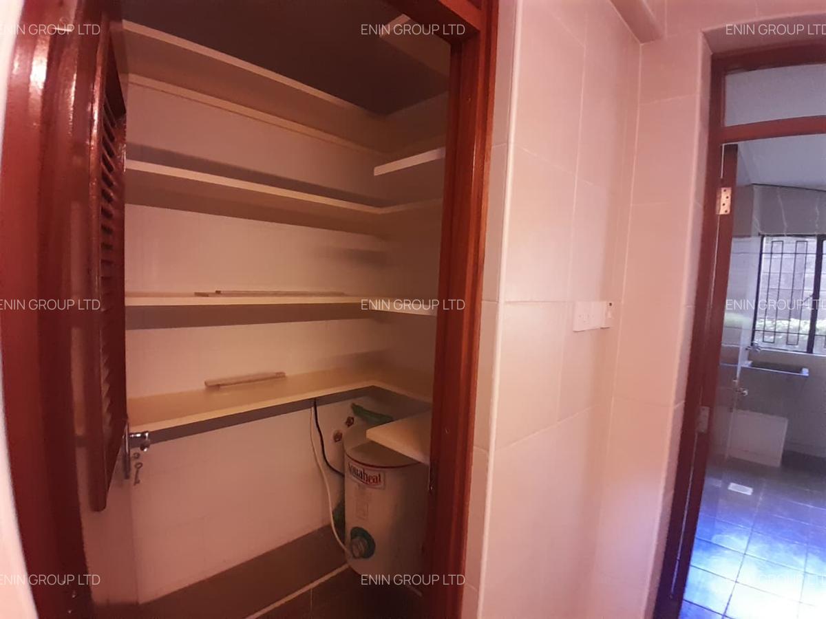 3 Bed Apartment with En Suite in Lavington - 4