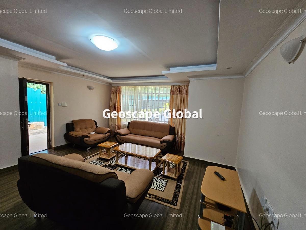 3 Bed House with En Suite in Rosslyn - 9