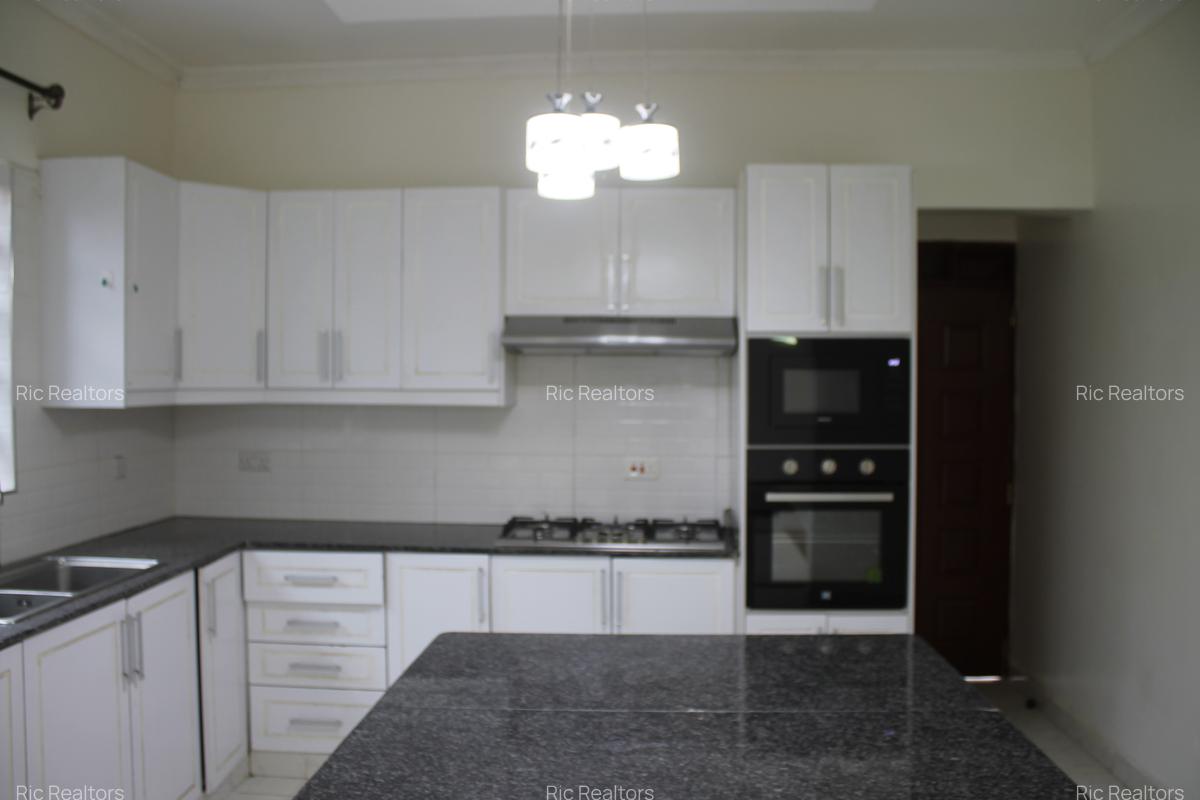 3 Bed House with En Suite at Nkoroi - 6