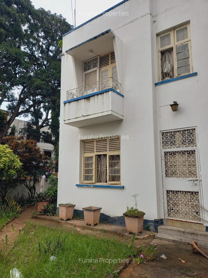 5 Bed House with En Suite in Tudor - 6