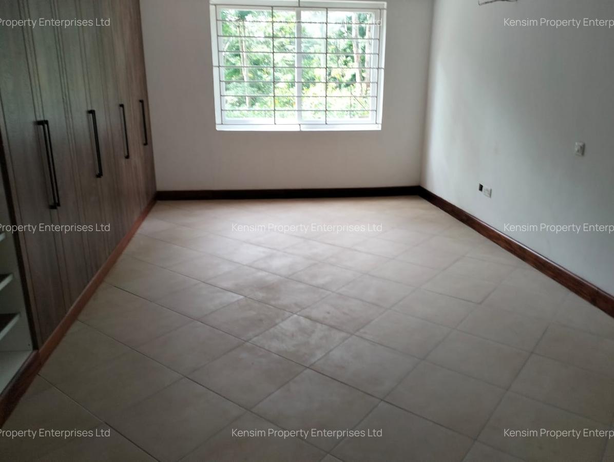 5 Bed Townhouse with En Suite in Rosslyn - 7