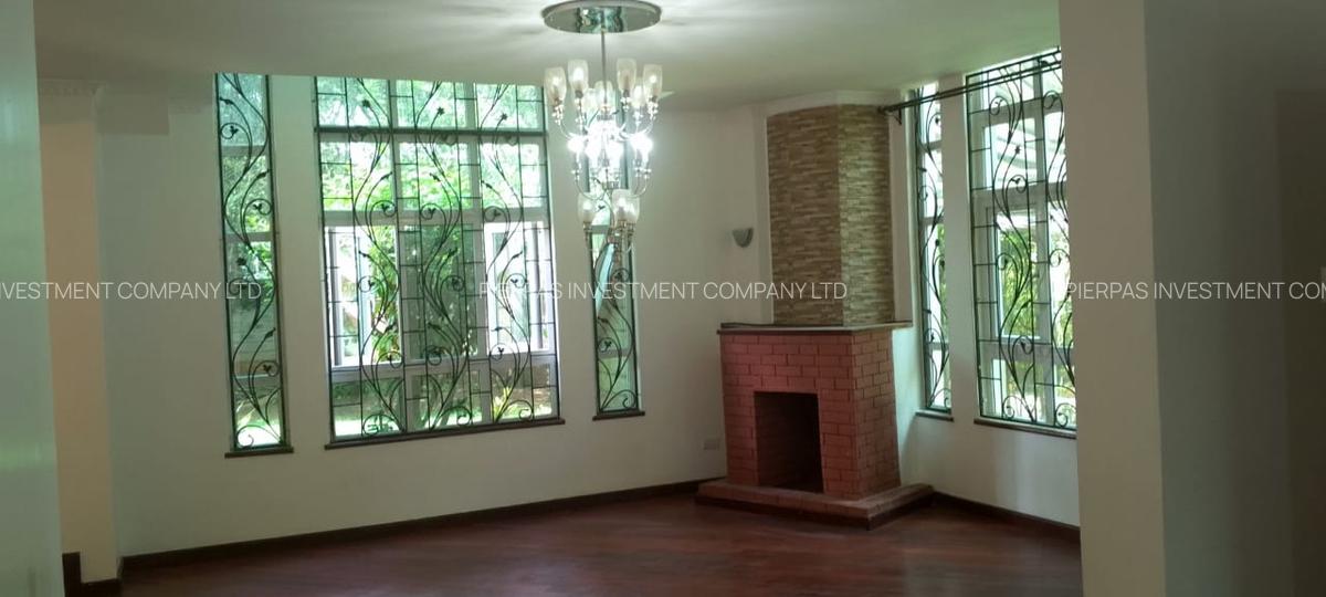 5 Bed Villa with En Suite in Lavington - 3