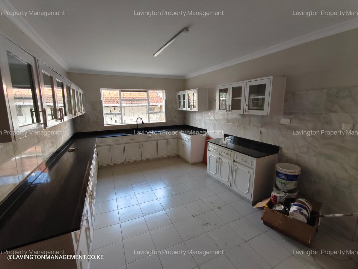 4 Bed Townhouse with En Suite at Kilimani - 6