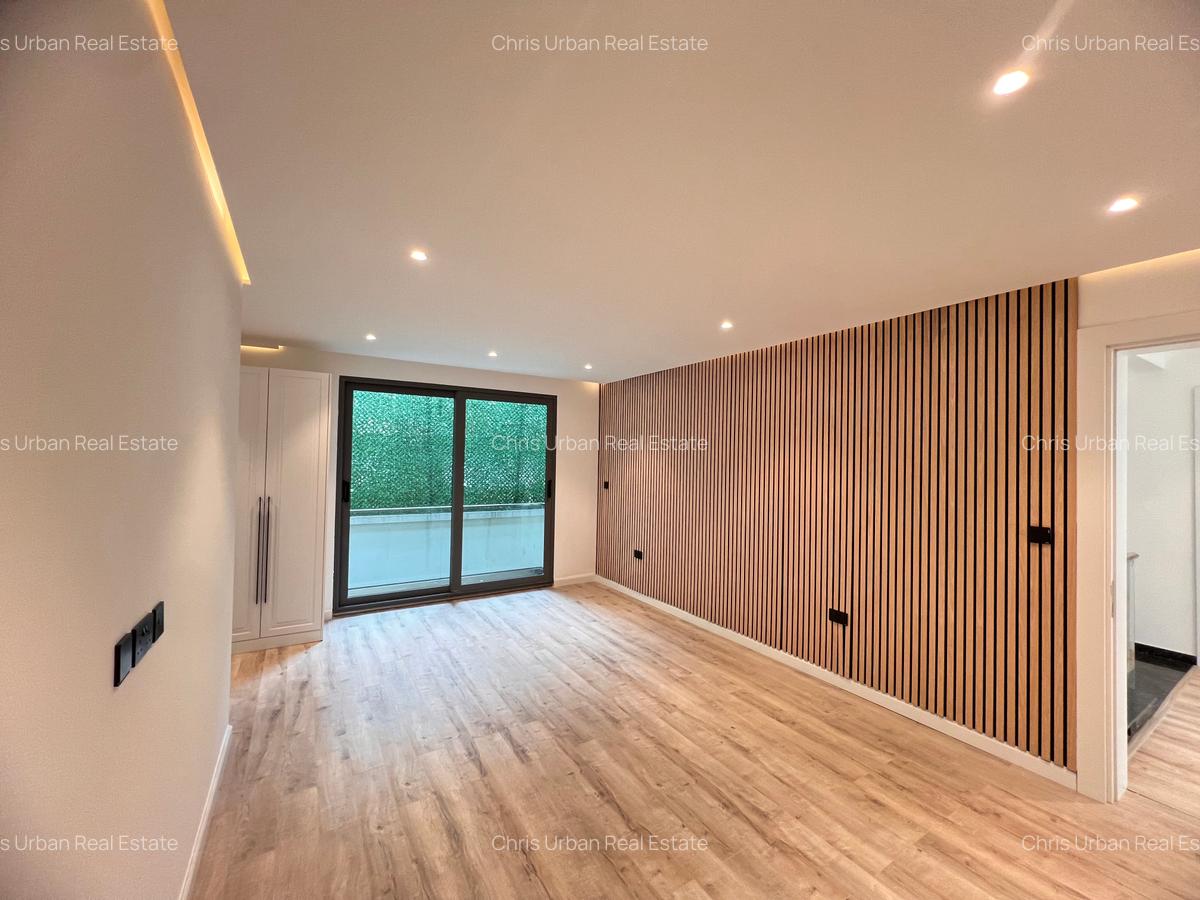 5 Bed Townhouse with En Suite at Lavington Mall - 19