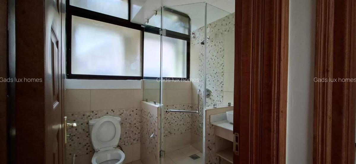 3 Bed Apartment with En Suite at Nyari - 7