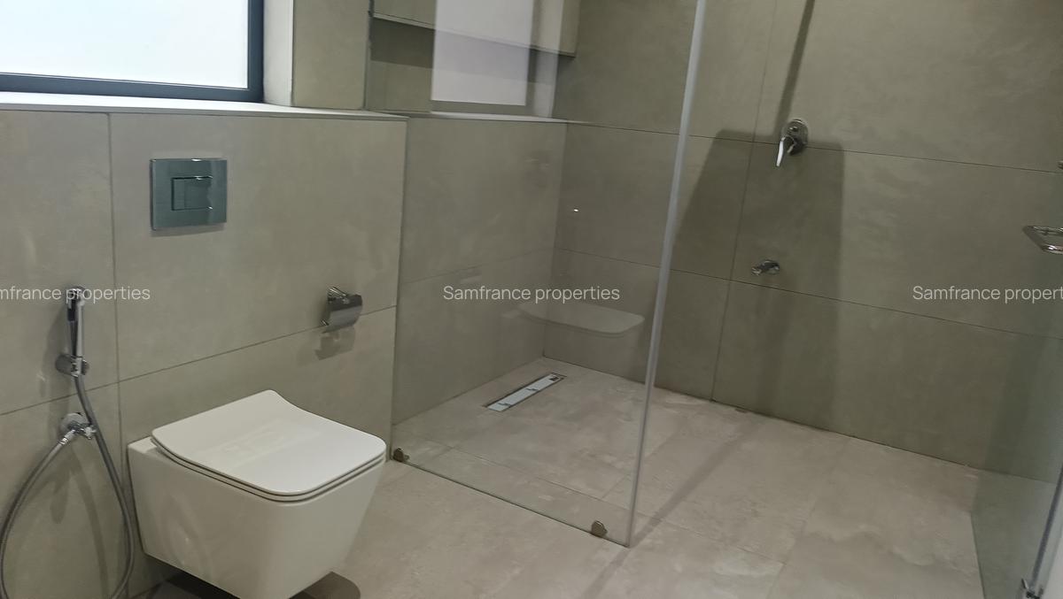 3 Bed Apartment at Links Road - 8